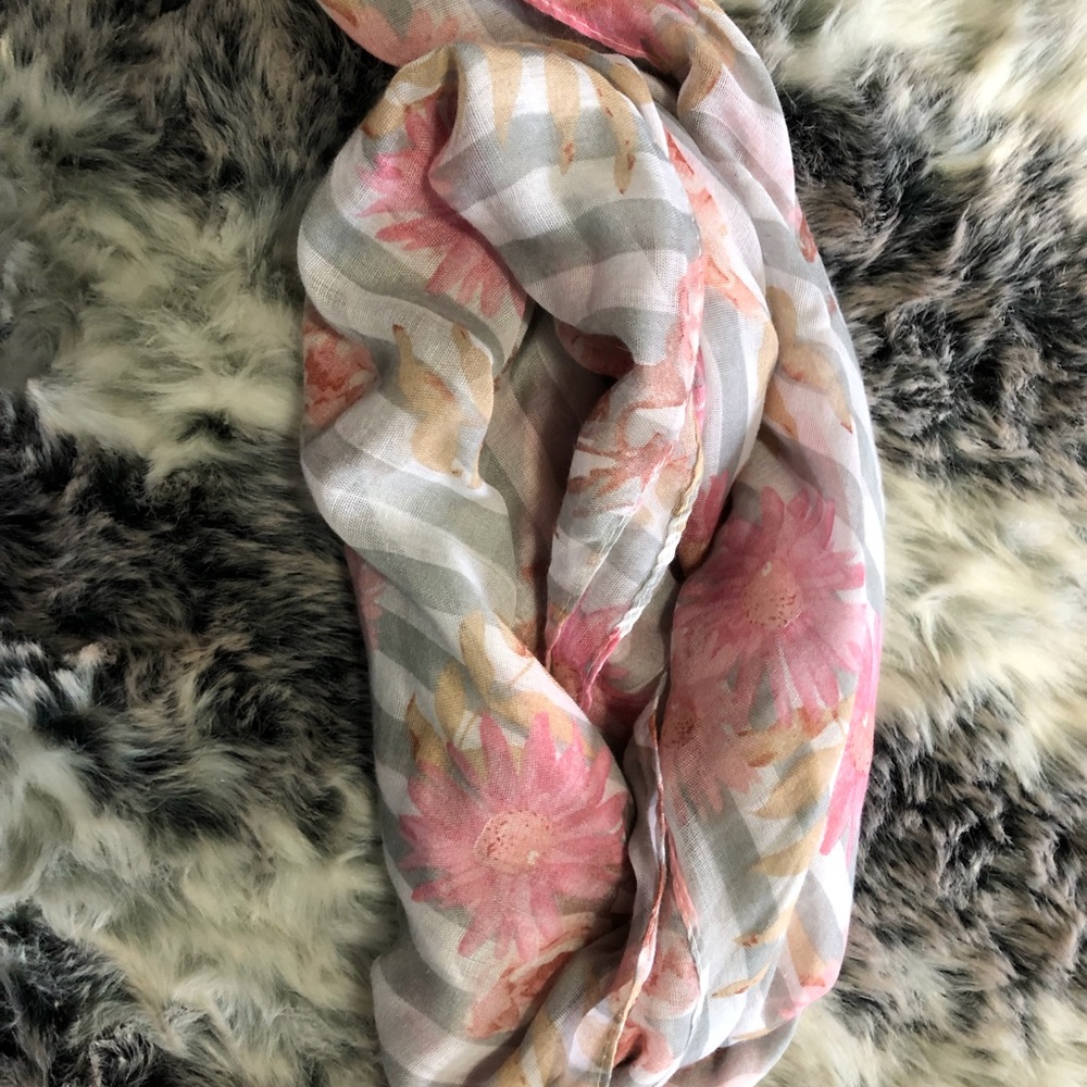 Floral print scarf